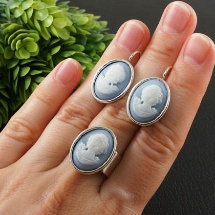 Комплект с Камеями голубые Дамы серьги и кольцо Silver