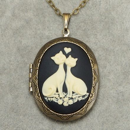 Медальон Камея Кот и Кошка in love (30х40мм)