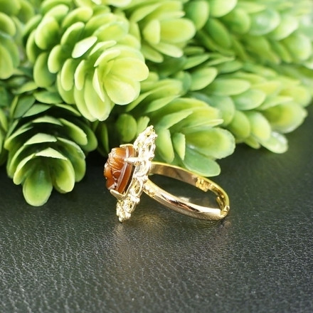 Кольцо с Камеей Дамой Коричневое Мини из стекла gold