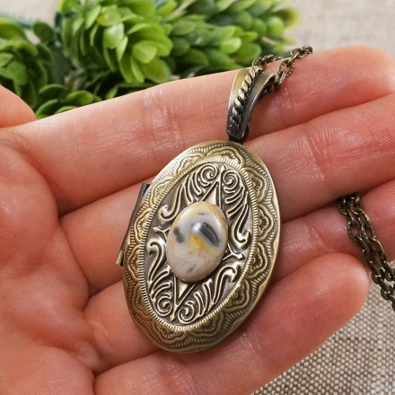 Медальон овальный Агат Lace кремовый бежевый Викторианский